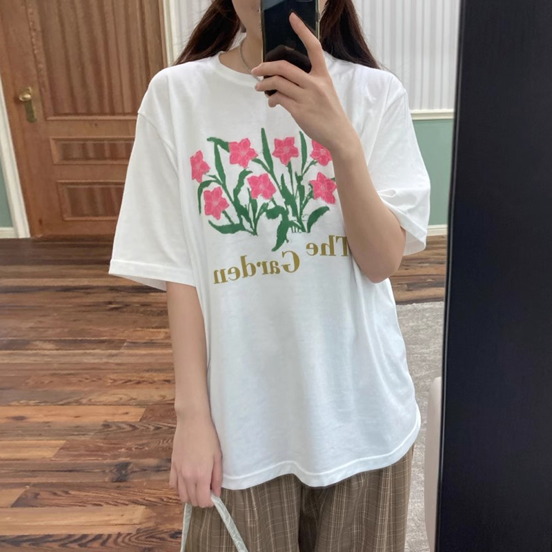 ホワイト