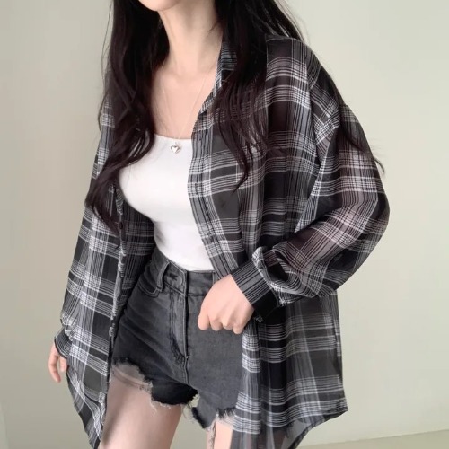 ブラック
