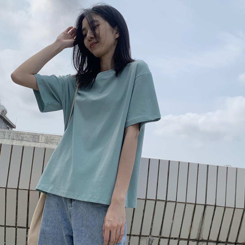 ブルー