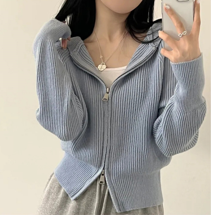 ブルー