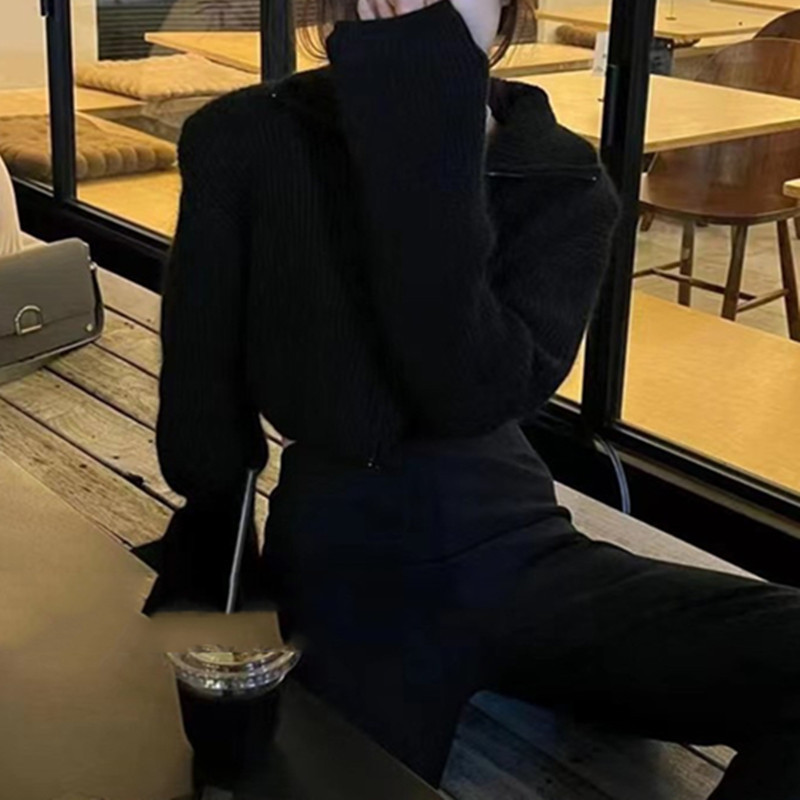 ブラック
