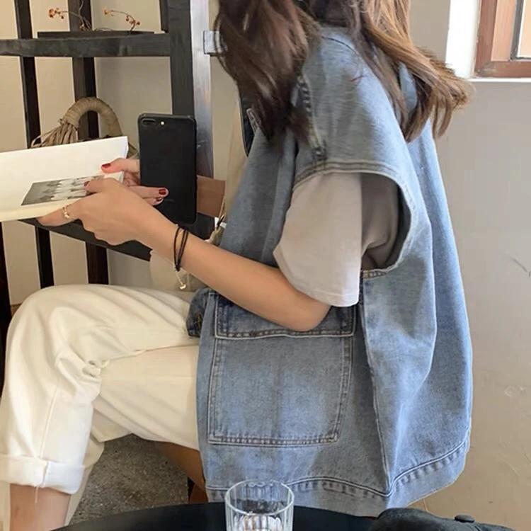 ライトブルー
