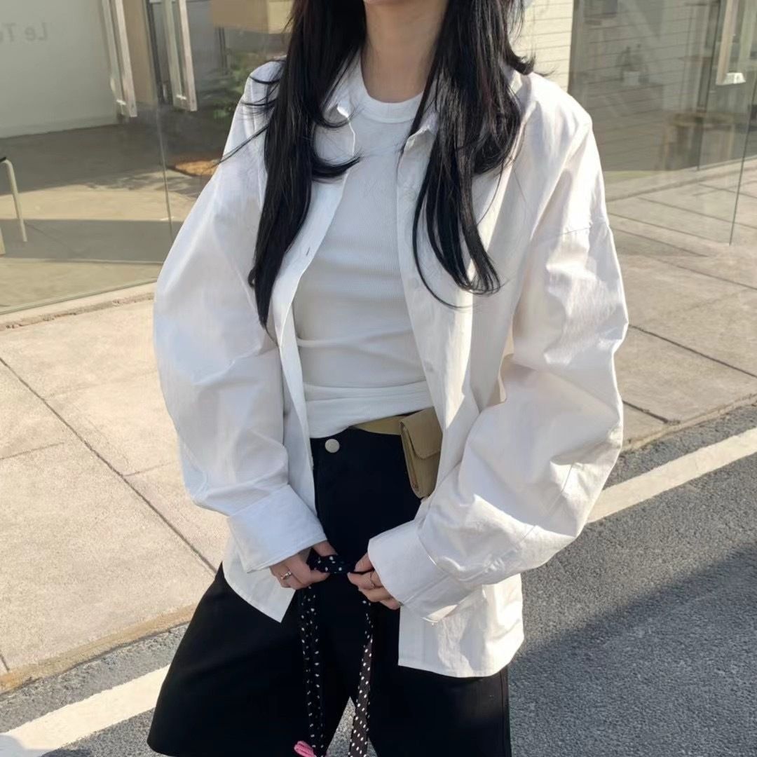 ホワイト