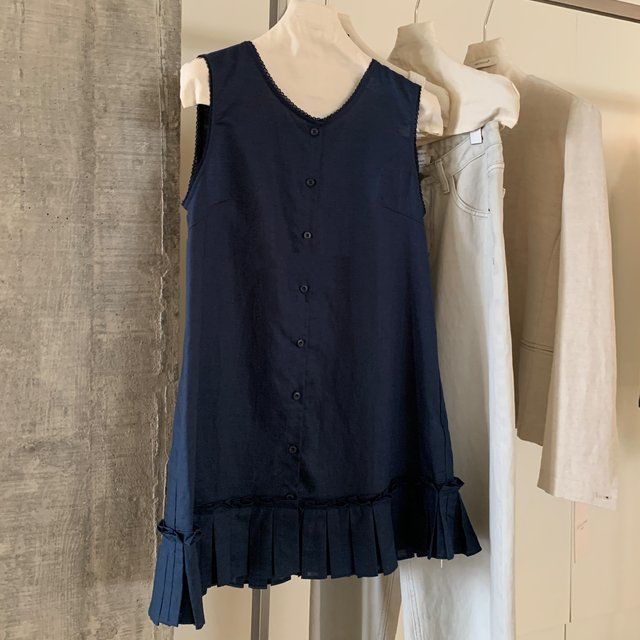 ネイビー