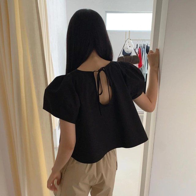 ブラック