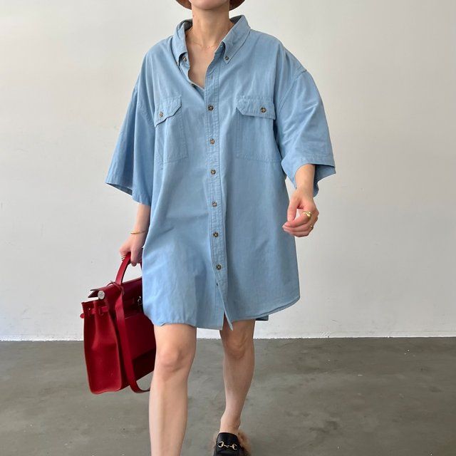 ブルー