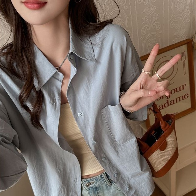 ブルー