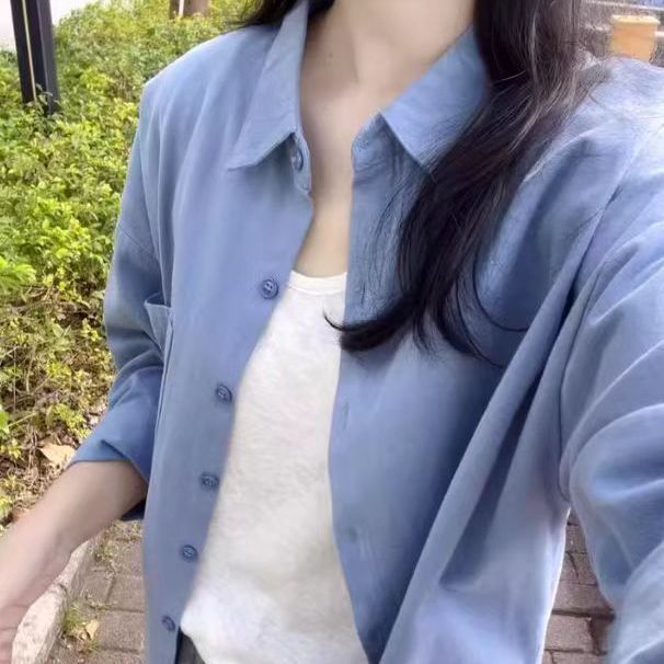 ブルー