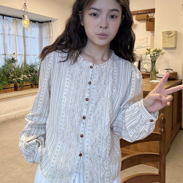ライトブルー