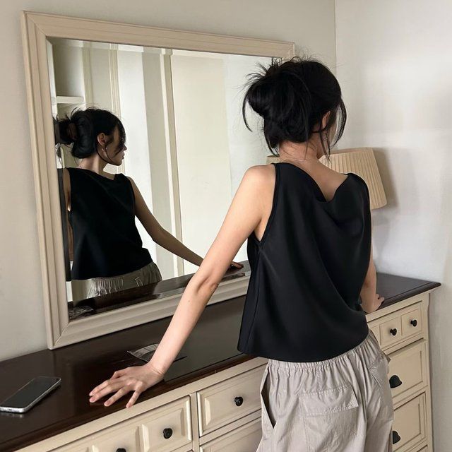 ブラック