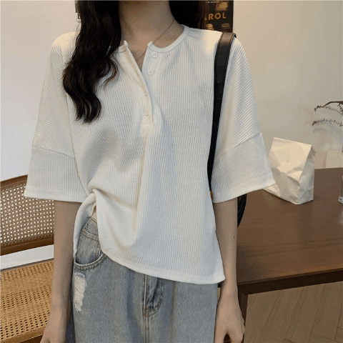 ヘンリーネック 半開きボタンディテール ルーズ 半袖Tシャツ