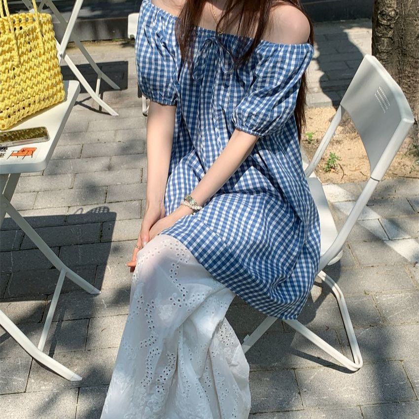 ブルー