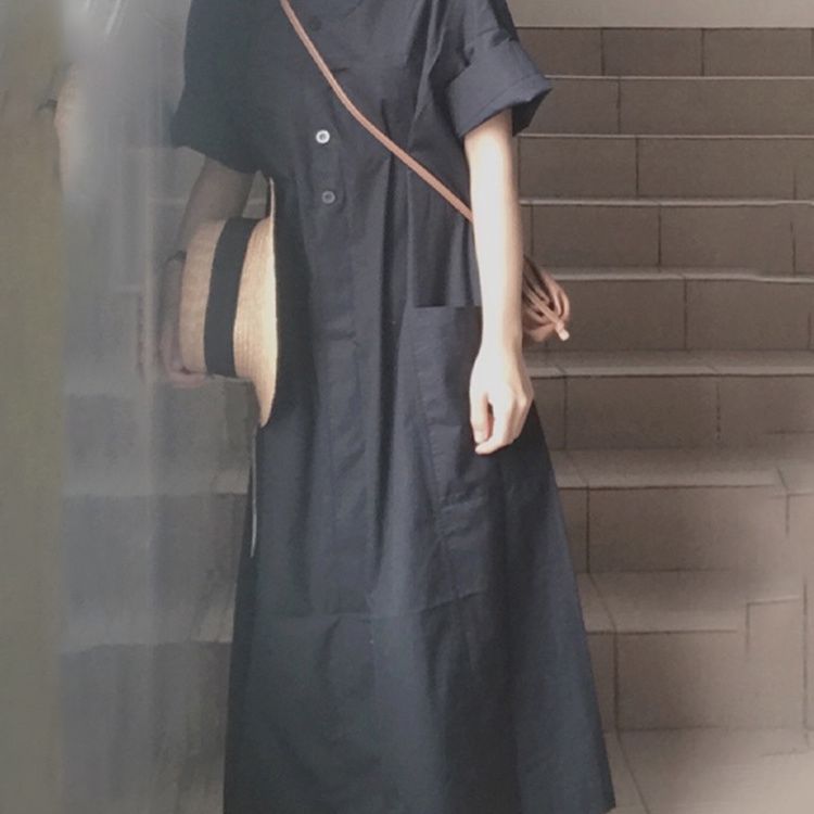 ブラック