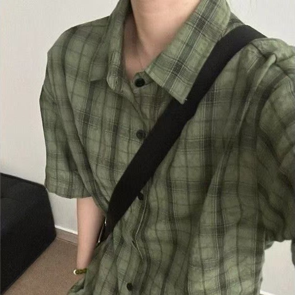 グリーン