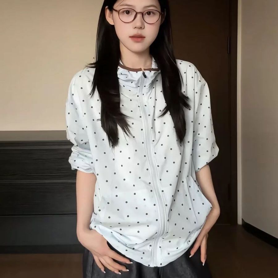 ブルー