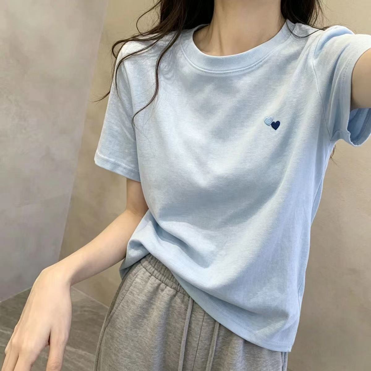 ブルー