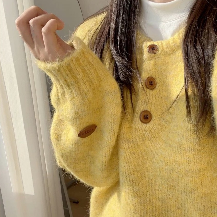 イエロー