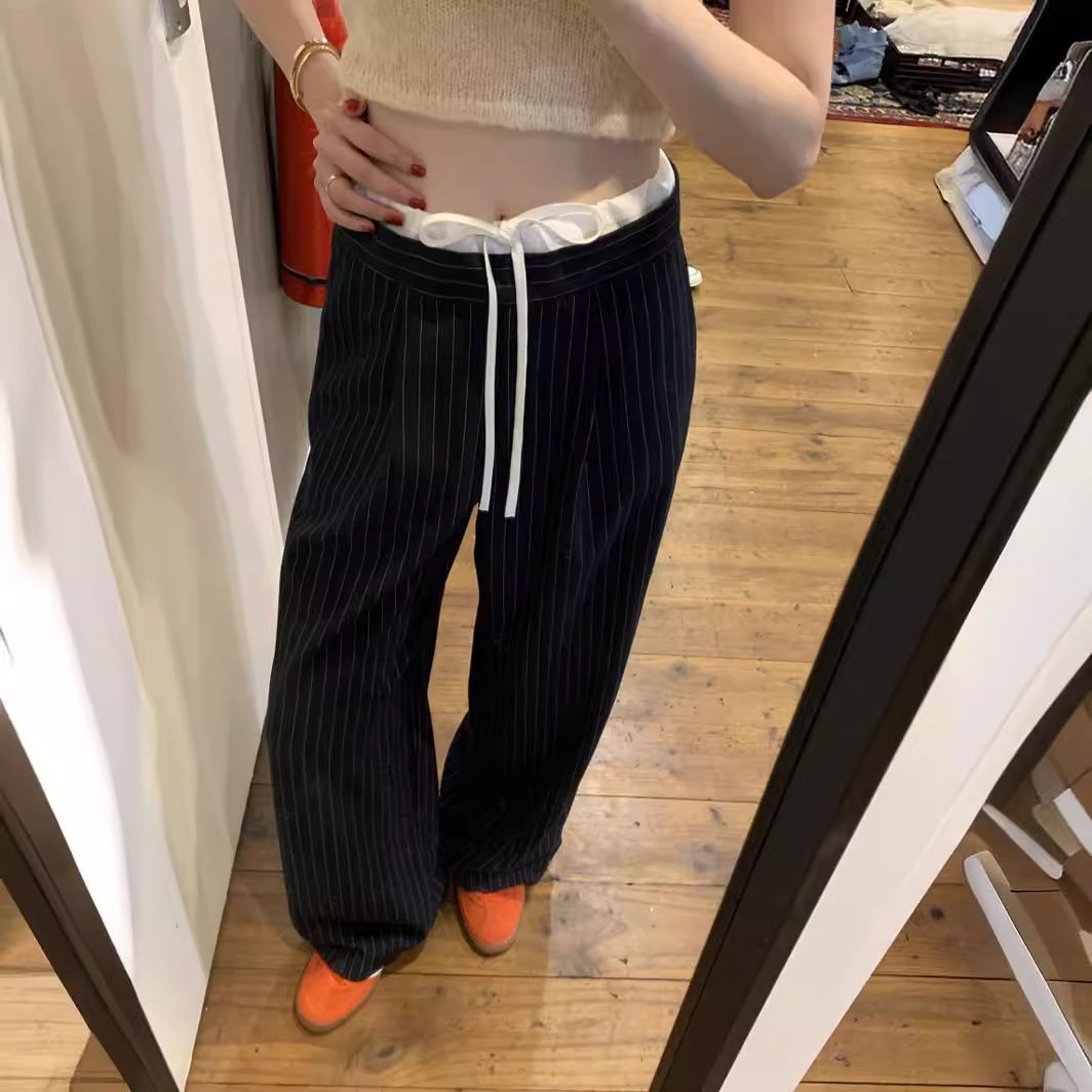 ネイビー