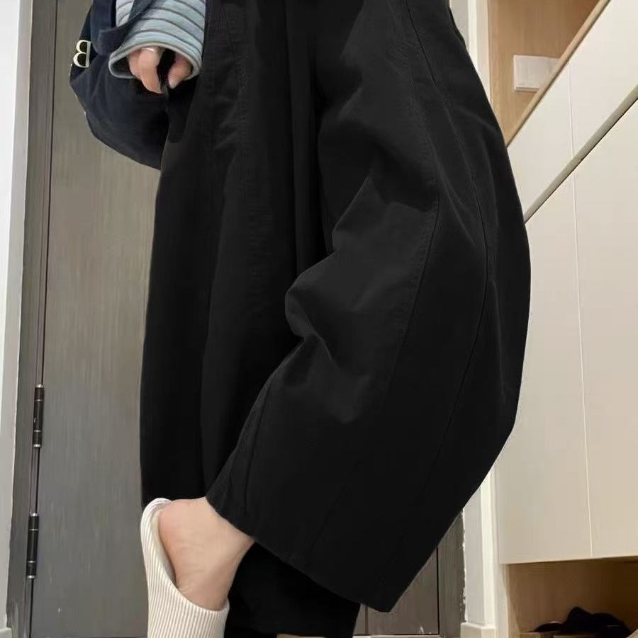 ブラック