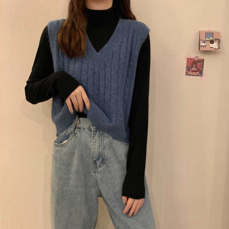 ブルー