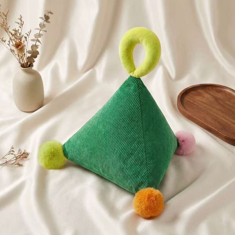 お部屋のアクセントに　遊び心クッション