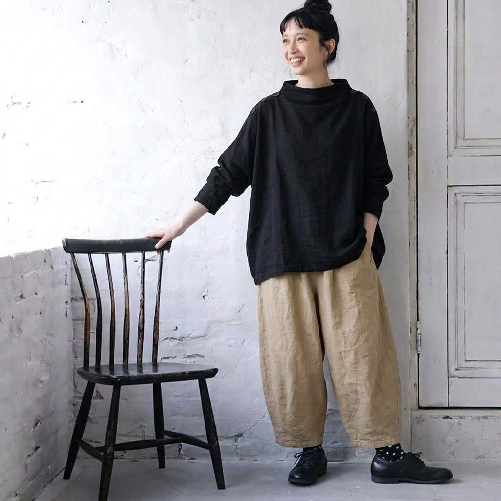 【再入荷予定】レトロナチュラル、肩ボタンがアクセント ゆとり豊かトップスパンツセット